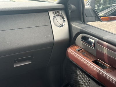 2016 Ford Expedition Platinum 4WD Near Milwaukee WI