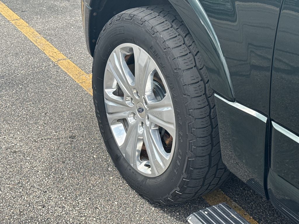 2016 Ford Expedition Platinum 4WD Near Milwaukee WI