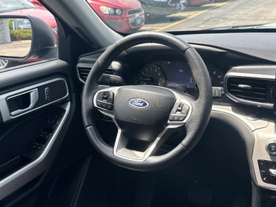 2024 Ford Explorer XLT Certified 4WD Near Milwaukee WI