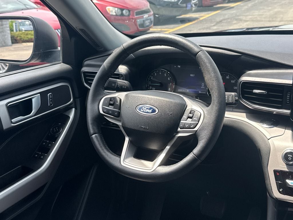 2024 Ford Explorer XLT Certified 4WD Near Milwaukee WI
