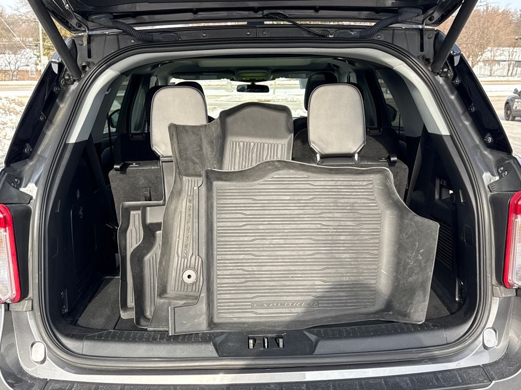 2022 Ford Explorer XLT Blue Certified 4WD Near Milwaukee WI