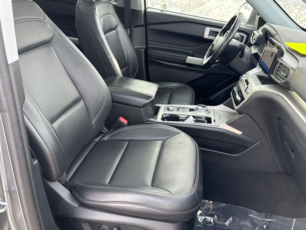 2022 Ford Explorer XLT Blue Certified 4WD Near Milwaukee WI