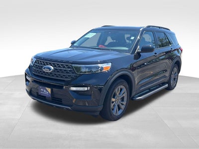 2023 Ford Explorer XLT Certified 4WD Near Milwaukee WI
