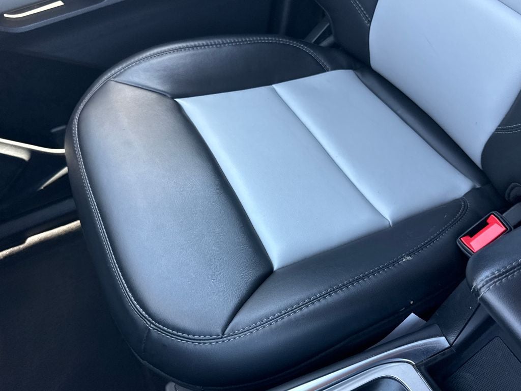 2023 Ford Explorer XLT Certified 4WD Near Milwaukee WI