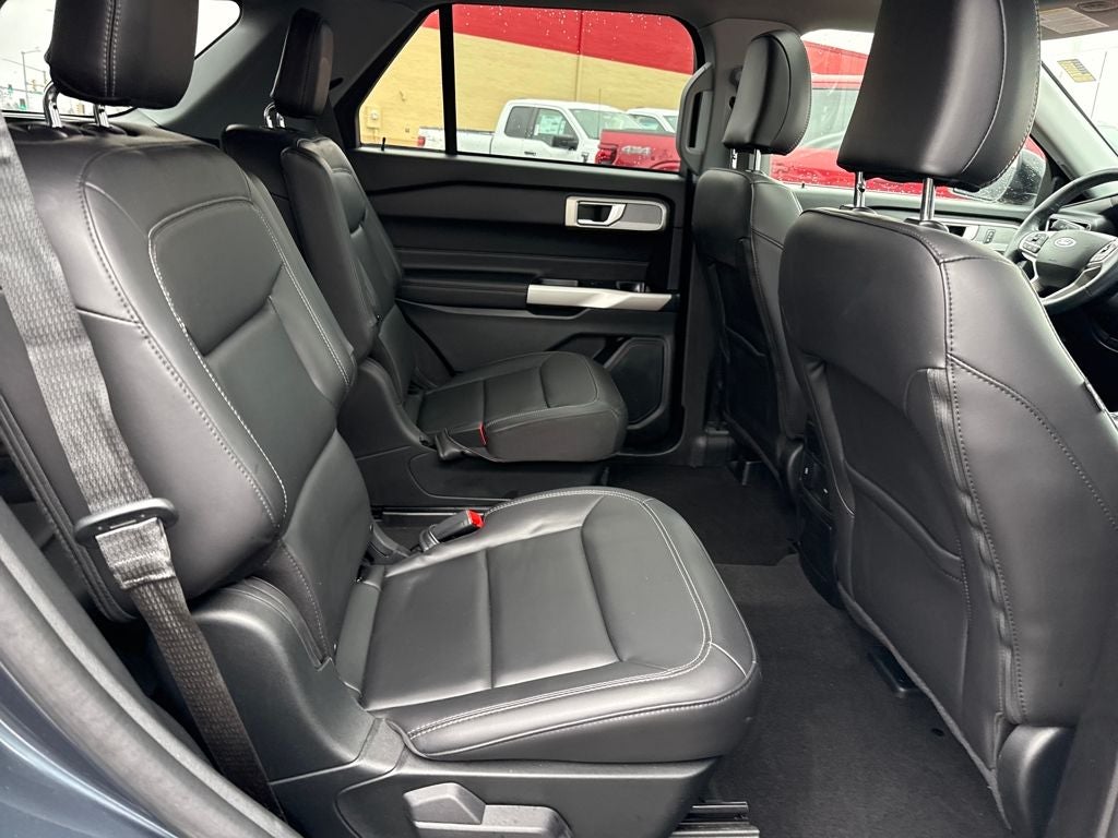 2023 Ford Explorer XLT Certified 4WD Near Milwaukee WI