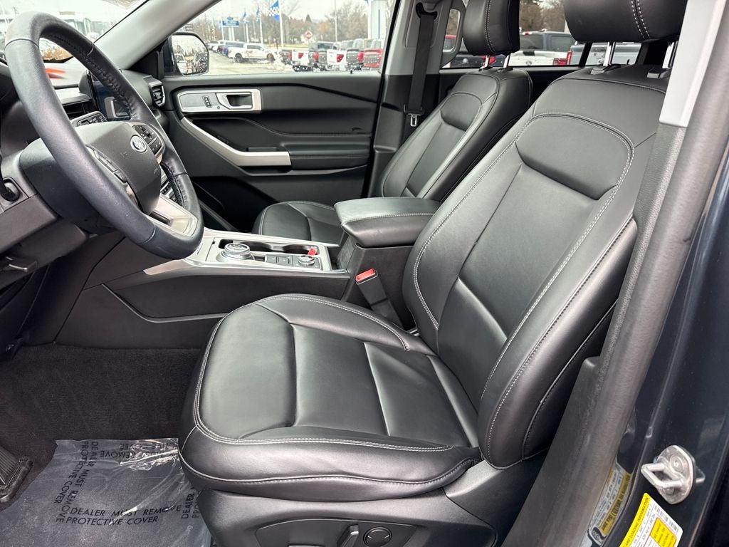 2023 Ford Explorer XLT Certified 4WD Near Milwaukee WI