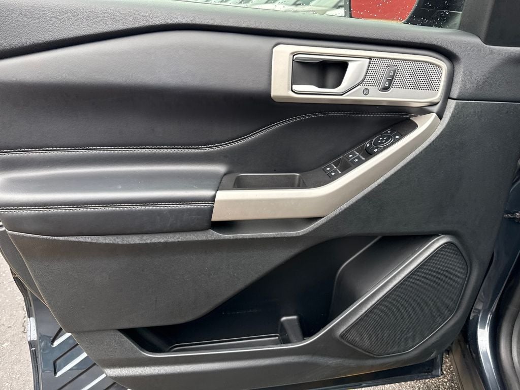 2023 Ford Explorer XLT Certified 4WD Near Milwaukee WI