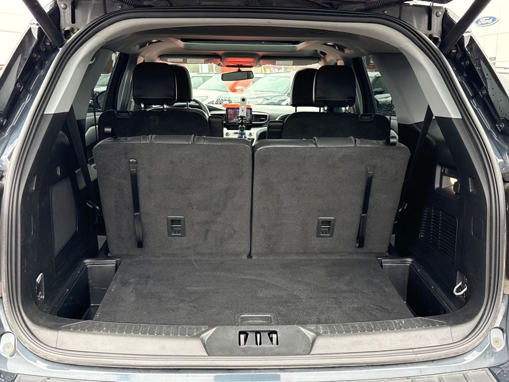 2023 Ford Explorer XLT Certified 4WD Near Milwaukee WI