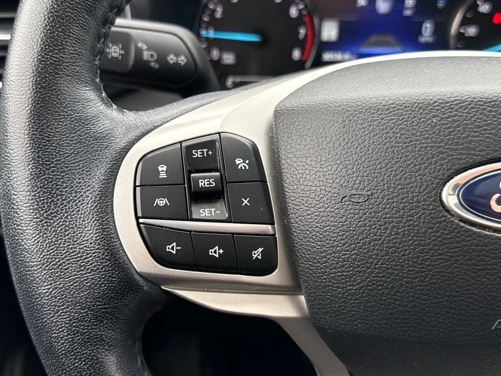 2022 Ford Explorer XLT Certified 4WD Near Milwaukee WI