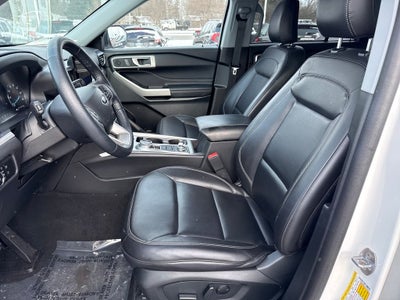 2023 Ford Explorer XLT Certified 4WD Near Milwaukee WI