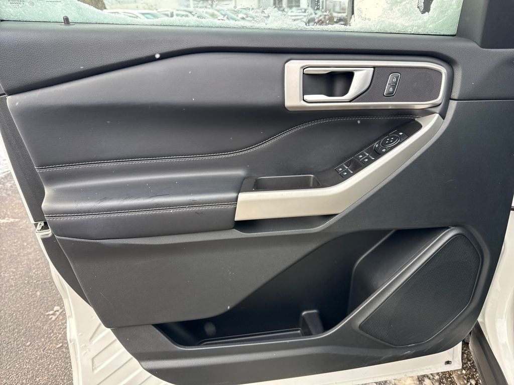 2023 Ford Explorer XLT Certified 4WD Near Milwaukee WI