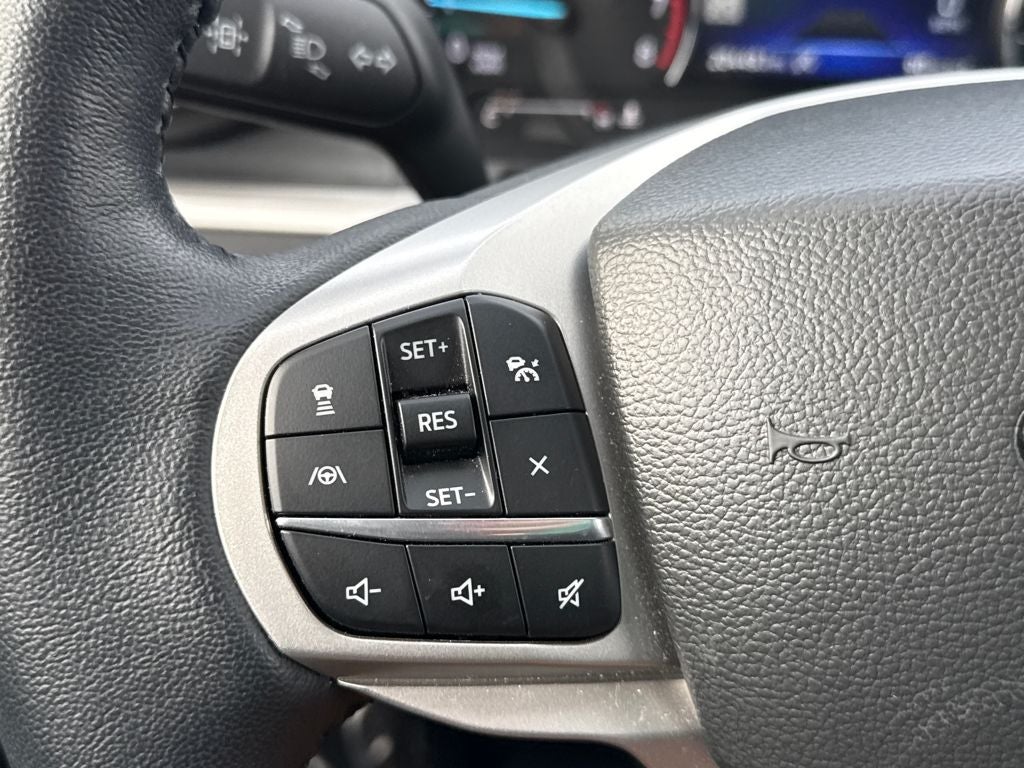 2023 Ford Explorer XLT Certified 4WD Near Milwaukee WI