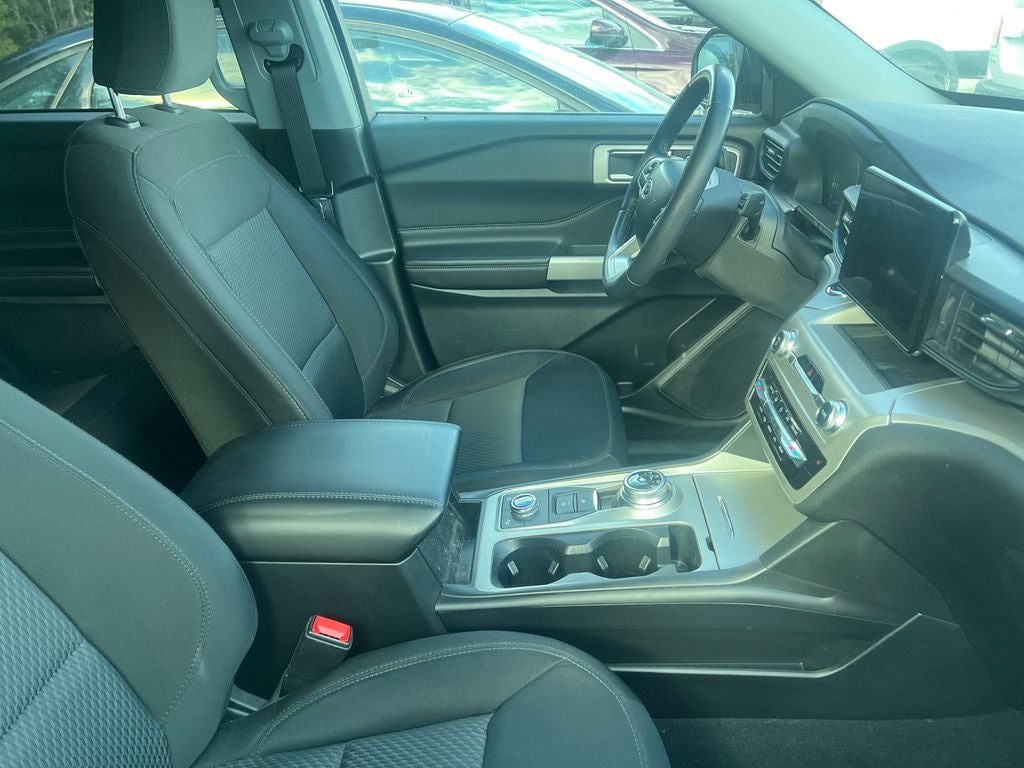 2023 Ford Explorer XLT Certified 4WD Near Milwaukee WI