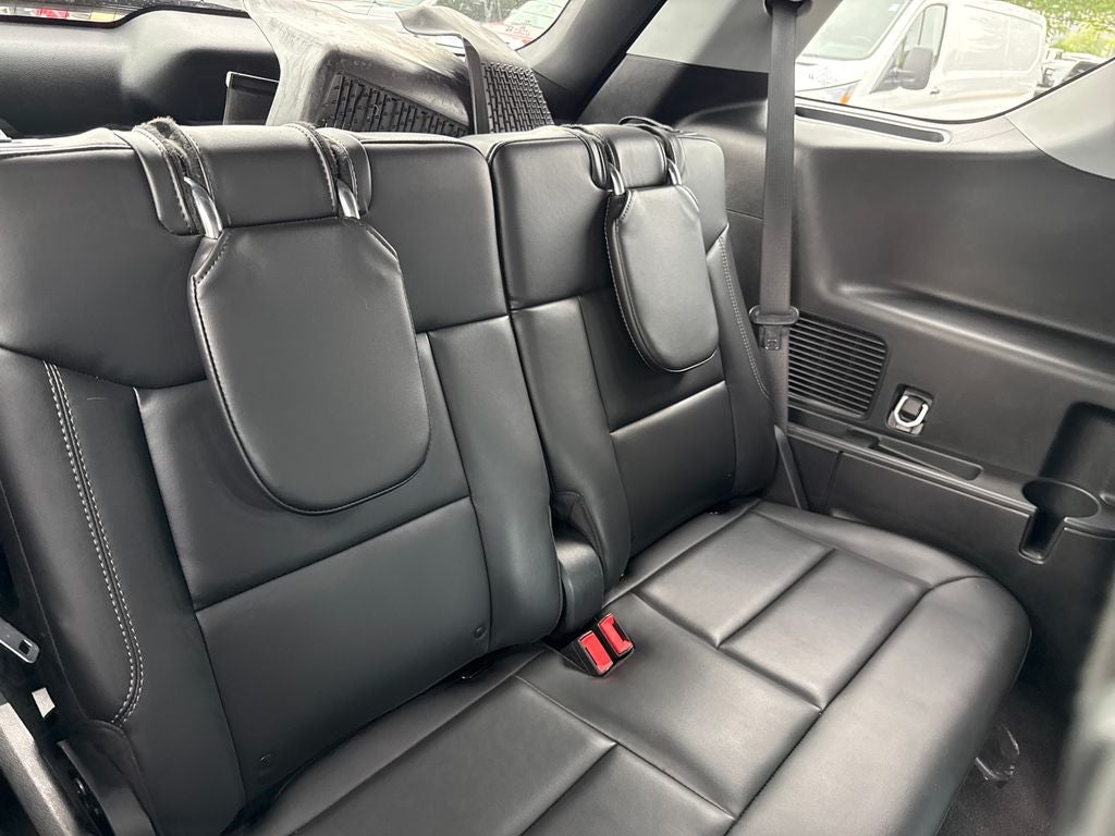 2024 Ford Explorer XLT Certified 4WD Near Milwaukee WI
