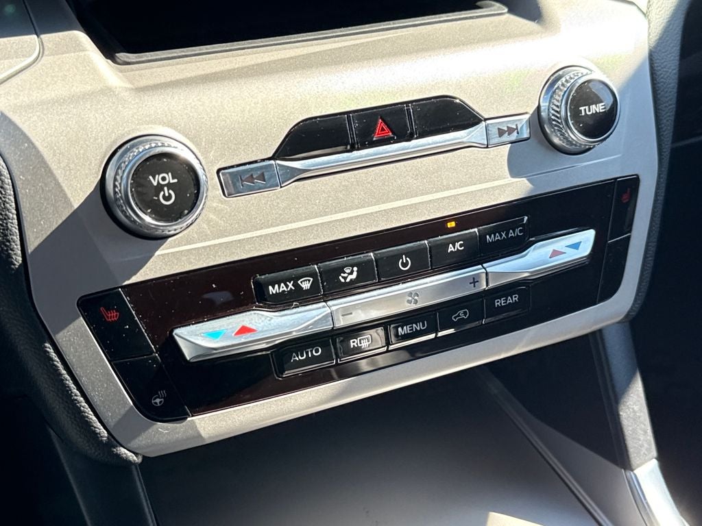 2023 Ford Explorer XLT Certified 4WD Near Milwaukee WI