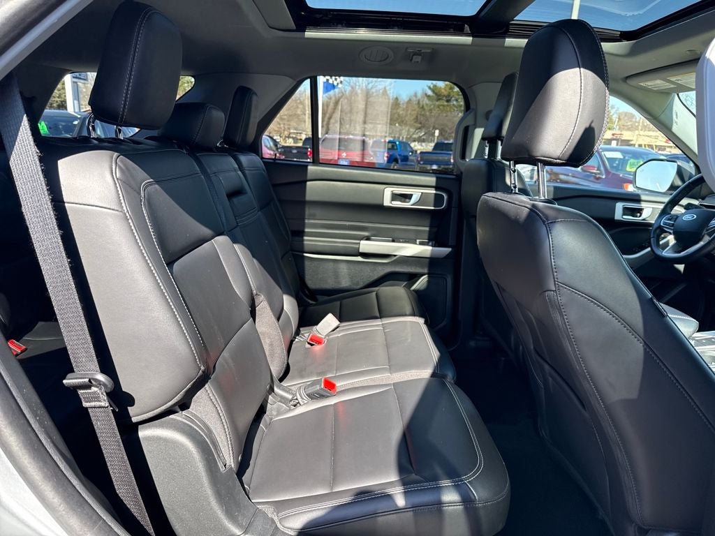 2022 Ford Explorer XLT Certified 4WD Near Milwaukee WI