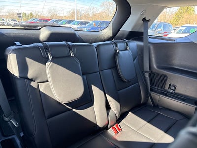 2022 Ford Explorer XLT Certified 4WD Near Milwaukee WI