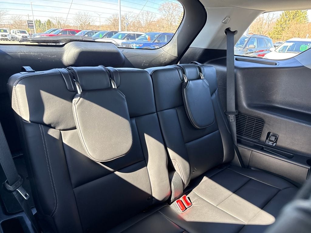 2022 Ford Explorer XLT Certified 4WD Near Milwaukee WI