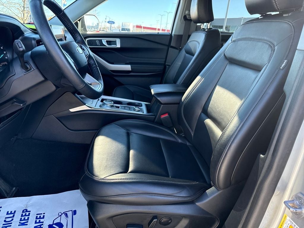 2023 Ford Explorer XLT Certified 4WD Near Milwaukee wI
