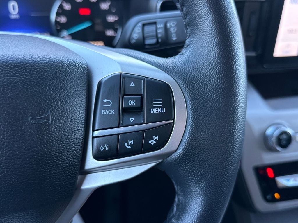 2023 Ford Explorer XLT Certified 4WD Near Milwaukee wI