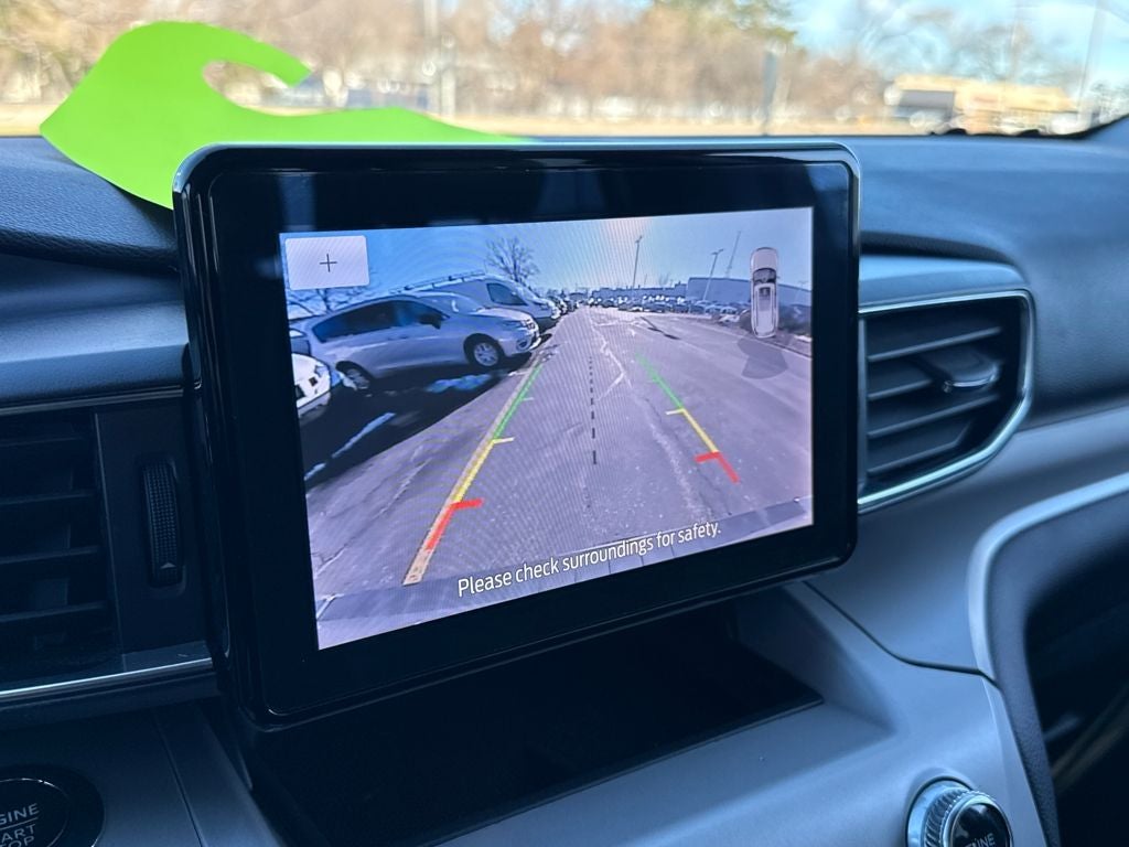 2023 Ford Explorer XLT Certified 4WD Near Milwaukee wI