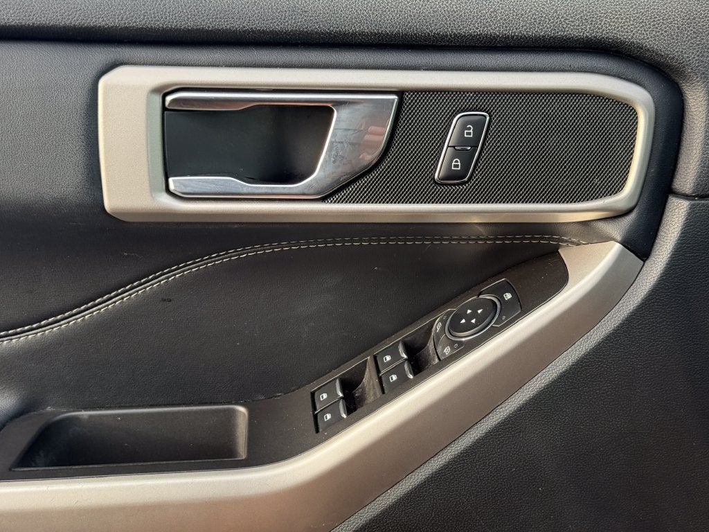 2024 Ford Explorer XLT FORD GOLD CERTIFED