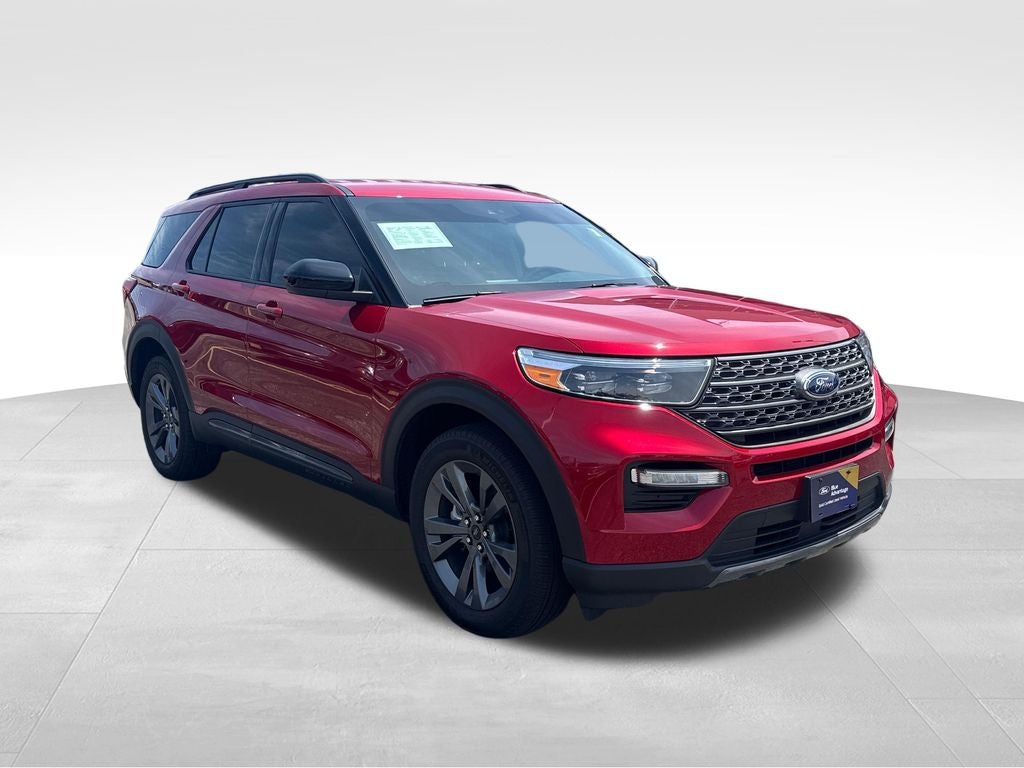 2024 Ford Explorer XLT Certified 4WD Near Milwaukee WI