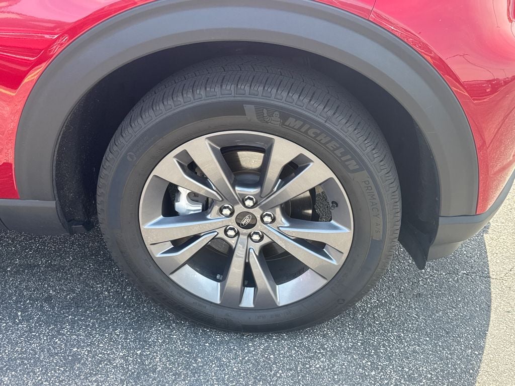 2024 Ford Explorer XLT Certified 4WD Near Milwaukee WI