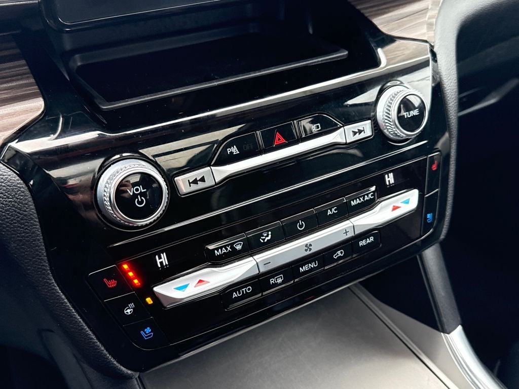 2021 Ford Explorer Limited Blue Certified 4WD Near Milwaukee WI