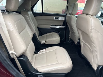 2023 Ford Explorer Limited Certified 4WD Near Milwaukee WI
