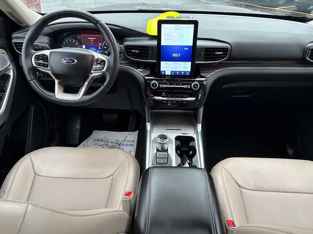 2023 Ford Explorer Limited Certified 4WD Near Milwaukee WI