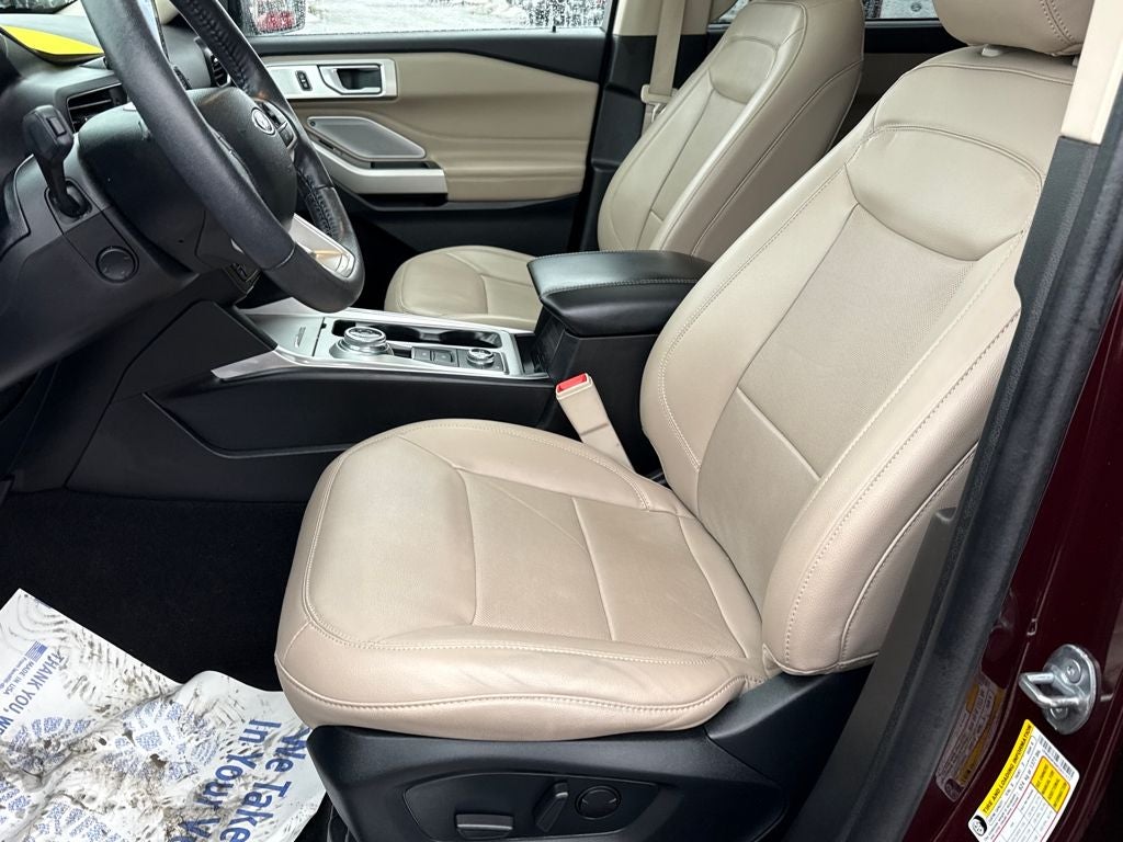 2023 Ford Explorer Limited Certified 4WD Near Milwaukee WI