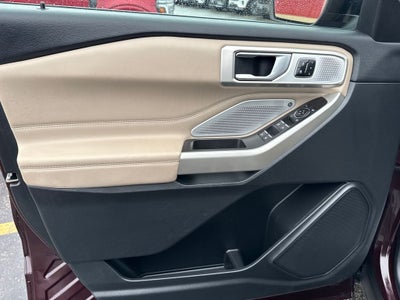 2023 Ford Explorer Limited Certified 4WD Near Milwaukee WI