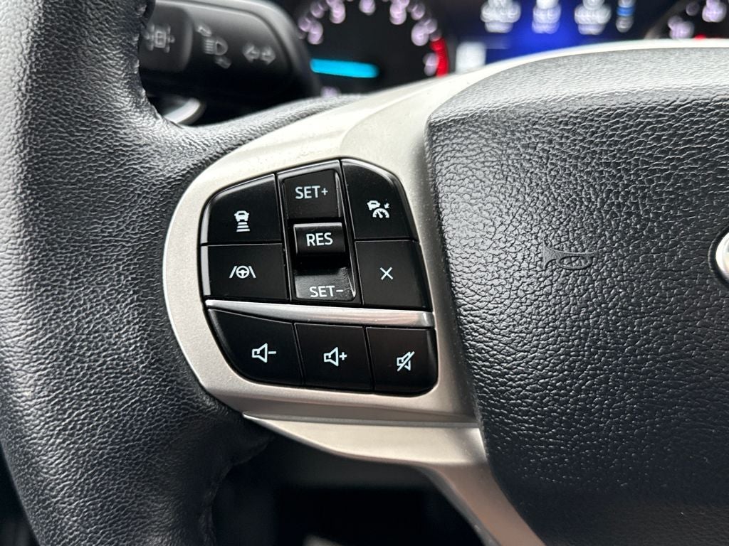 2023 Ford Explorer Limited Certified 4WD Near Milwaukee WI