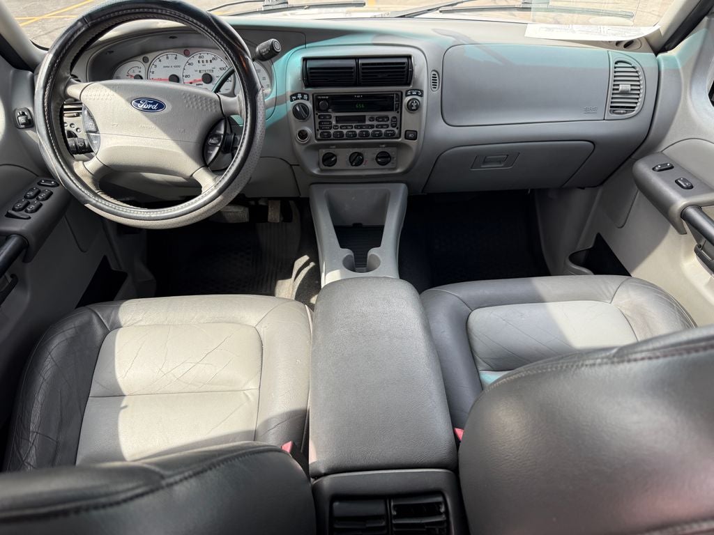 2003 Ford Explorer Sport Trac XLS 4WD Near Milwaukee WI