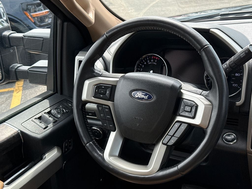 2022 Ford F-350SD Lariat Certified 4WD Near Milwaukee WI