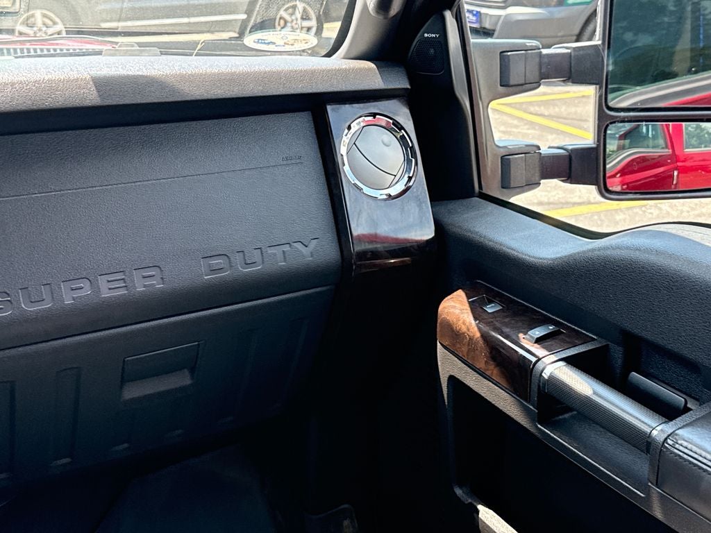 2015 Ford F-350SD Platinum 4WD Near Milwaukee WI