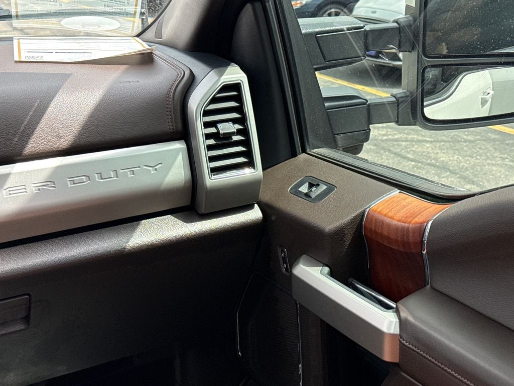 2022 Ford F-350SD King Ranch Certified 4WD Near Milwaukee WI