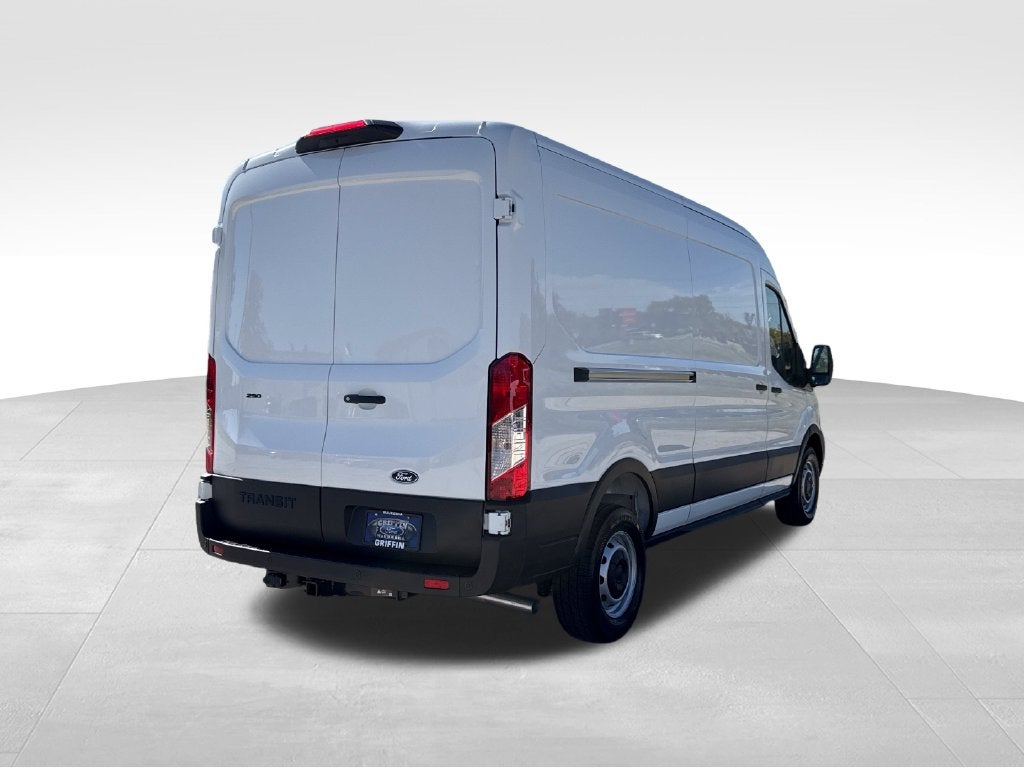 2027 Ford Transit-250 Base