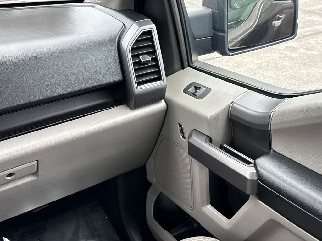 2020 Ford F-150 XLT 4WD Near Milwaukee WI