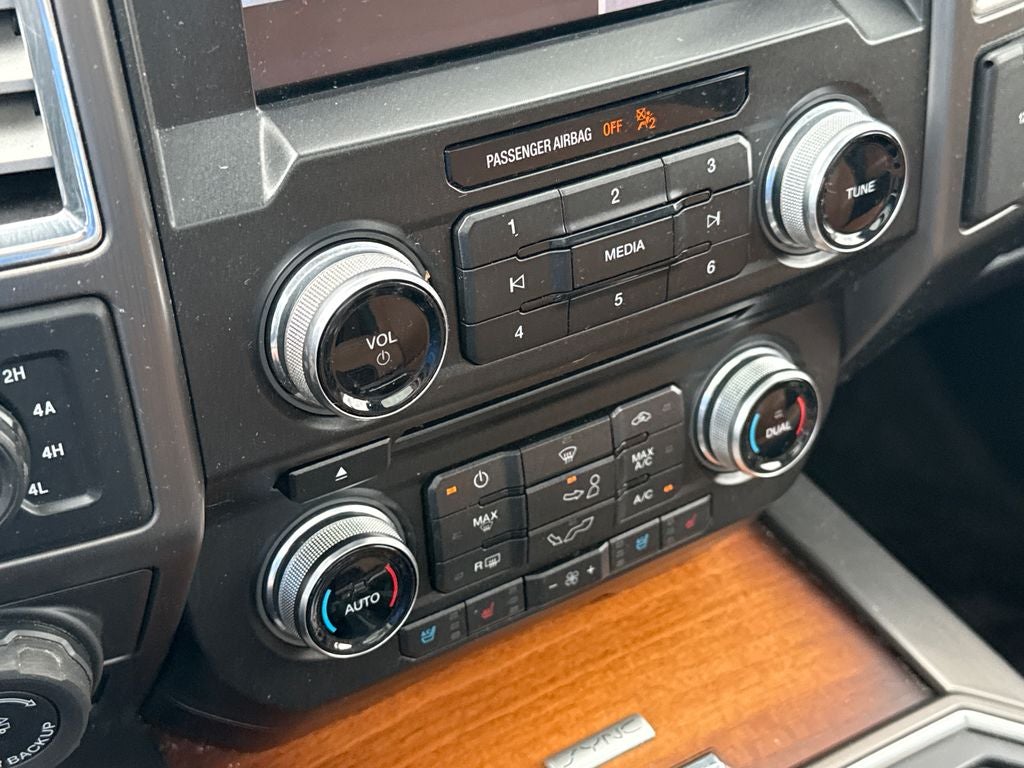 2017 Ford F-150 Limited 4WD Near Milwaukee WI