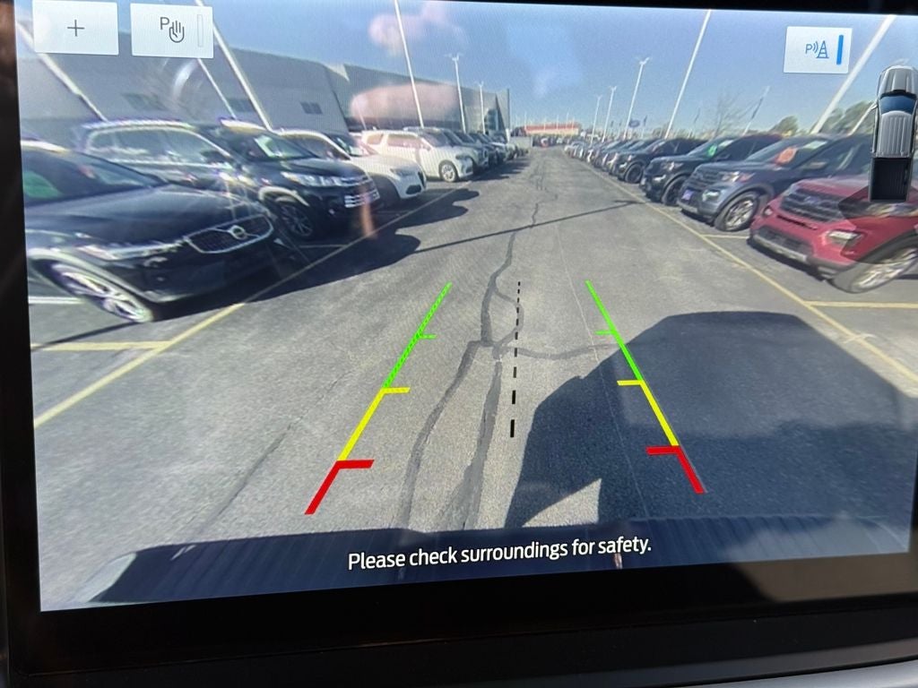 2023 Ford F-150 XLT Certified 4WD Near Milwaukee WI