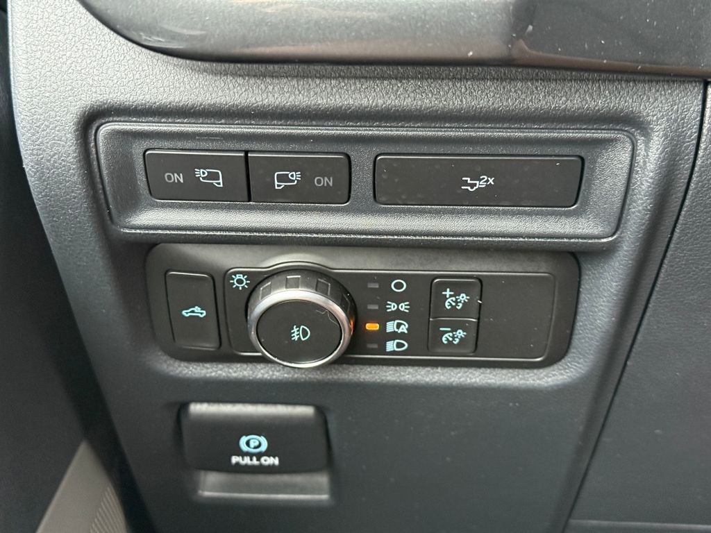 2022 Ford F-150 XLT Certified 4WD Near Milwaukee WI