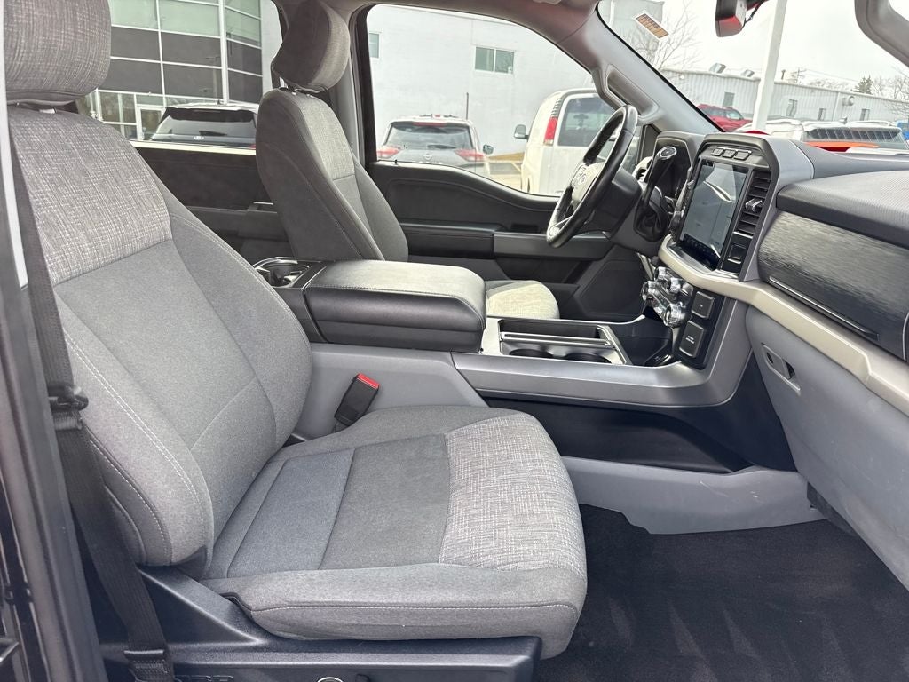 2021 Ford F-150 XLT Blue Certified 4WD Near Milwaukee WI