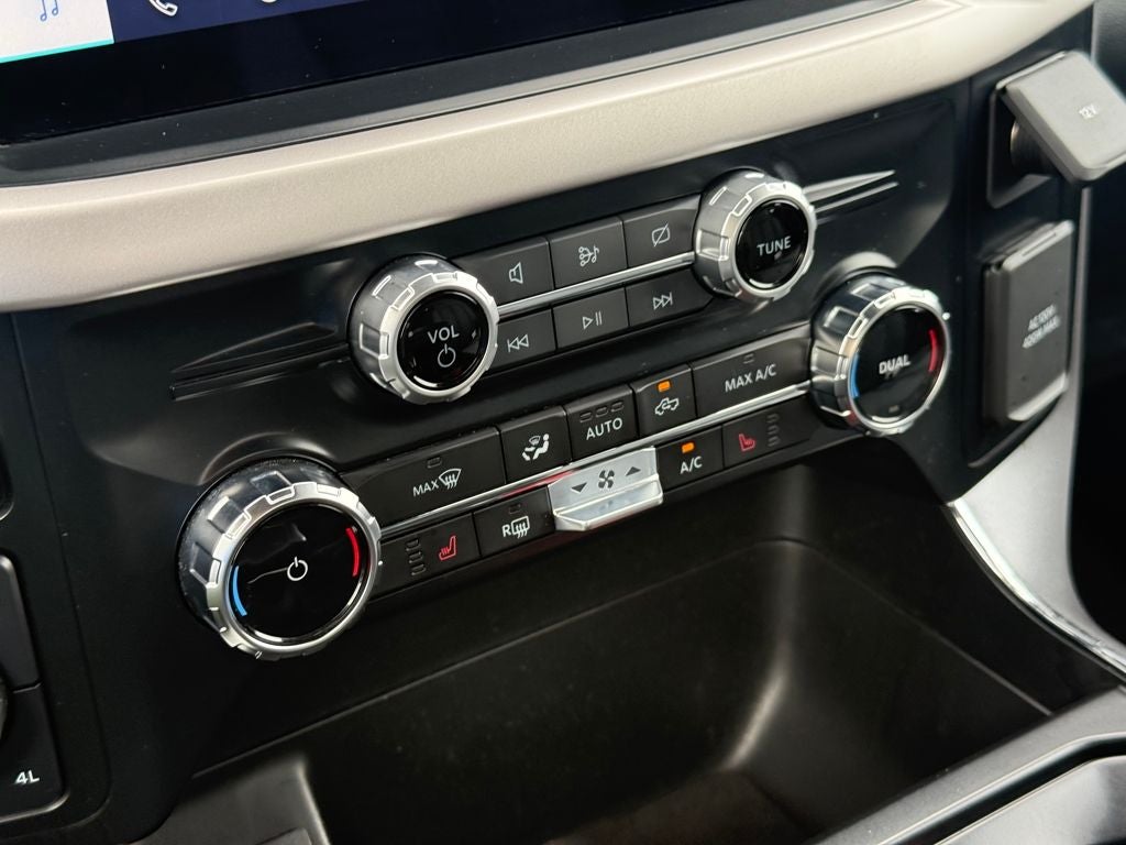 2023 Ford F-150 XLT Heritage Certified 4WD Near Milwaukee WI