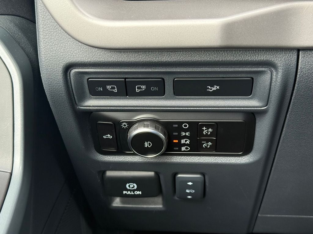 2023 Ford F-150 XLT Heritage Certified 4WD Near Milwaukee WI