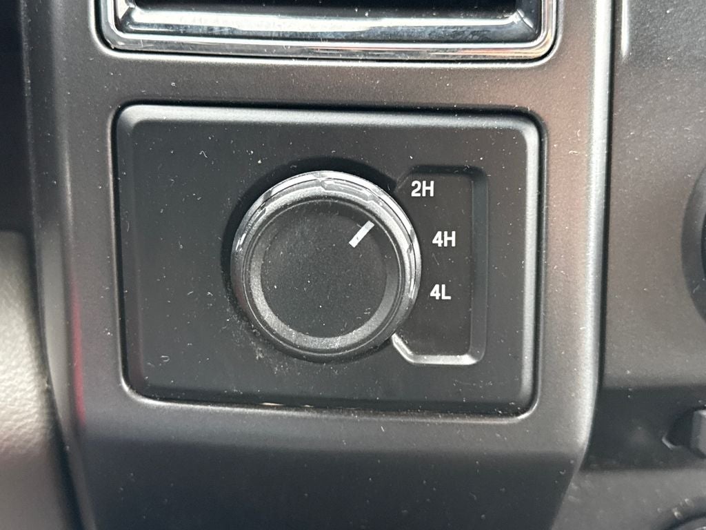 2018 Ford F-150 XLT Blue Certified 4WD Near Milwaukee WI