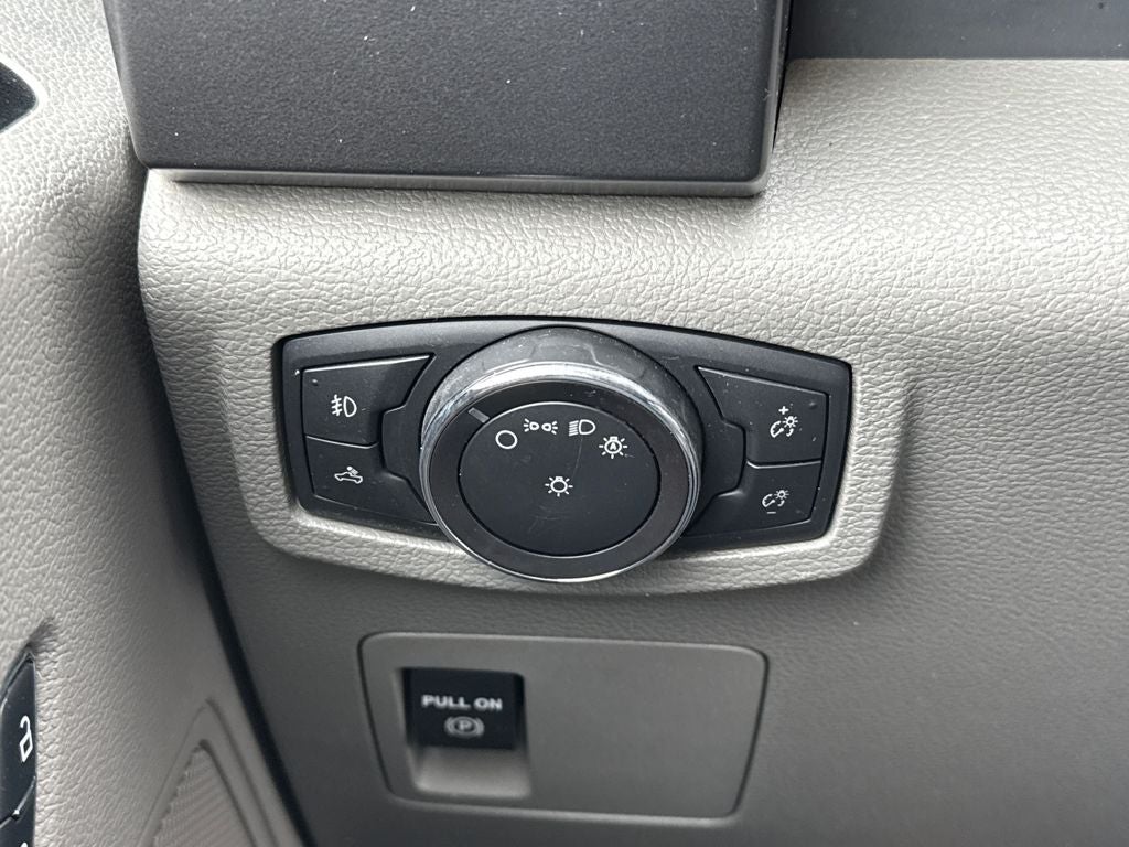 2018 Ford F-150 XLT Blue Certified 4WD Near Milwaukee WI