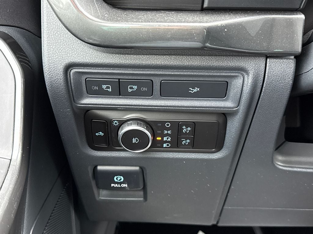 2023 Ford F-150 XLT Certified 4WD Near Milwaukee WI