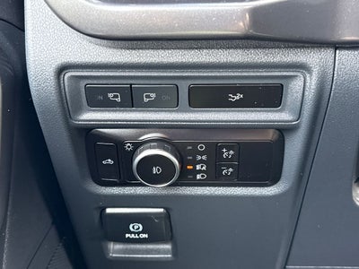 2023 Ford F-150 XLT Certified 4WD Near Milwaukee WI